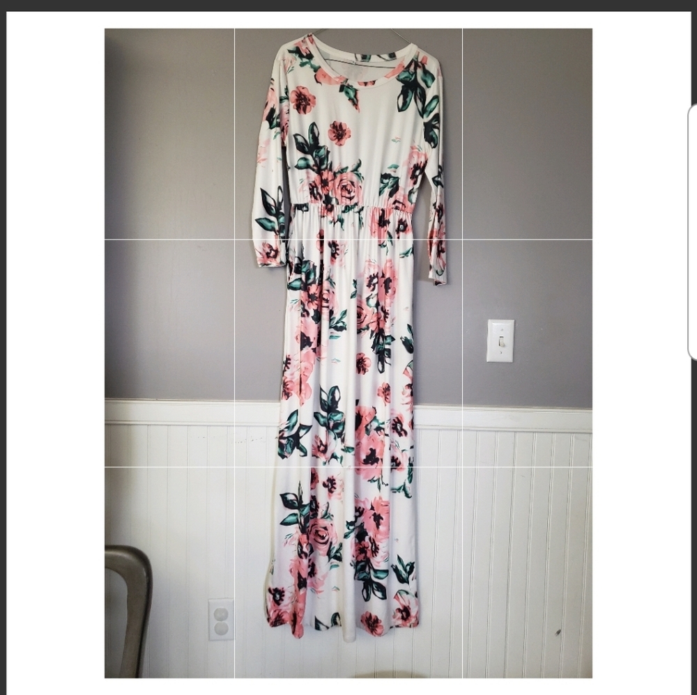 Floral Long-sleeved Maxi Dress